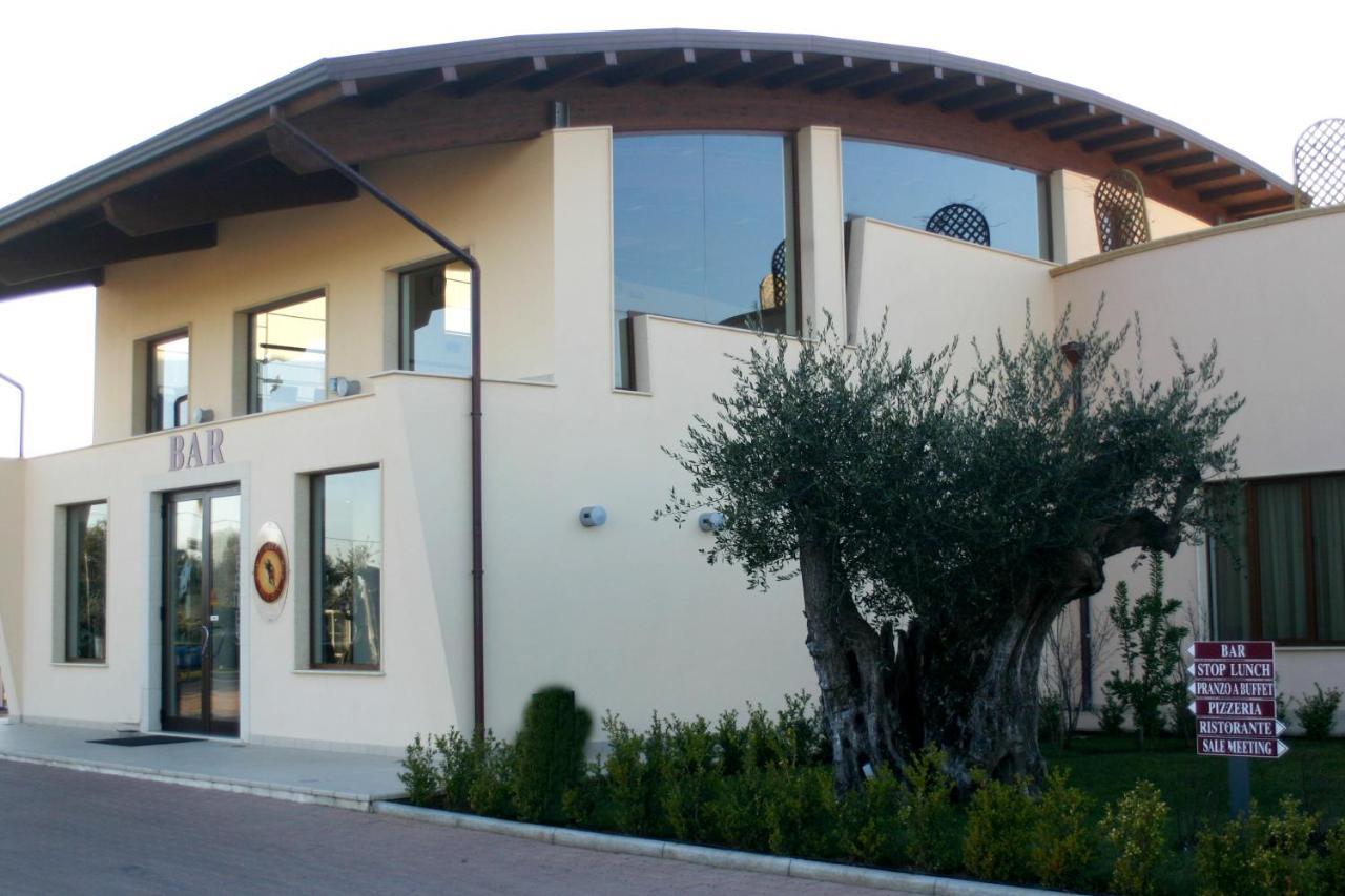 Hermes Hotel Policoro Zewnętrze zdjęcie