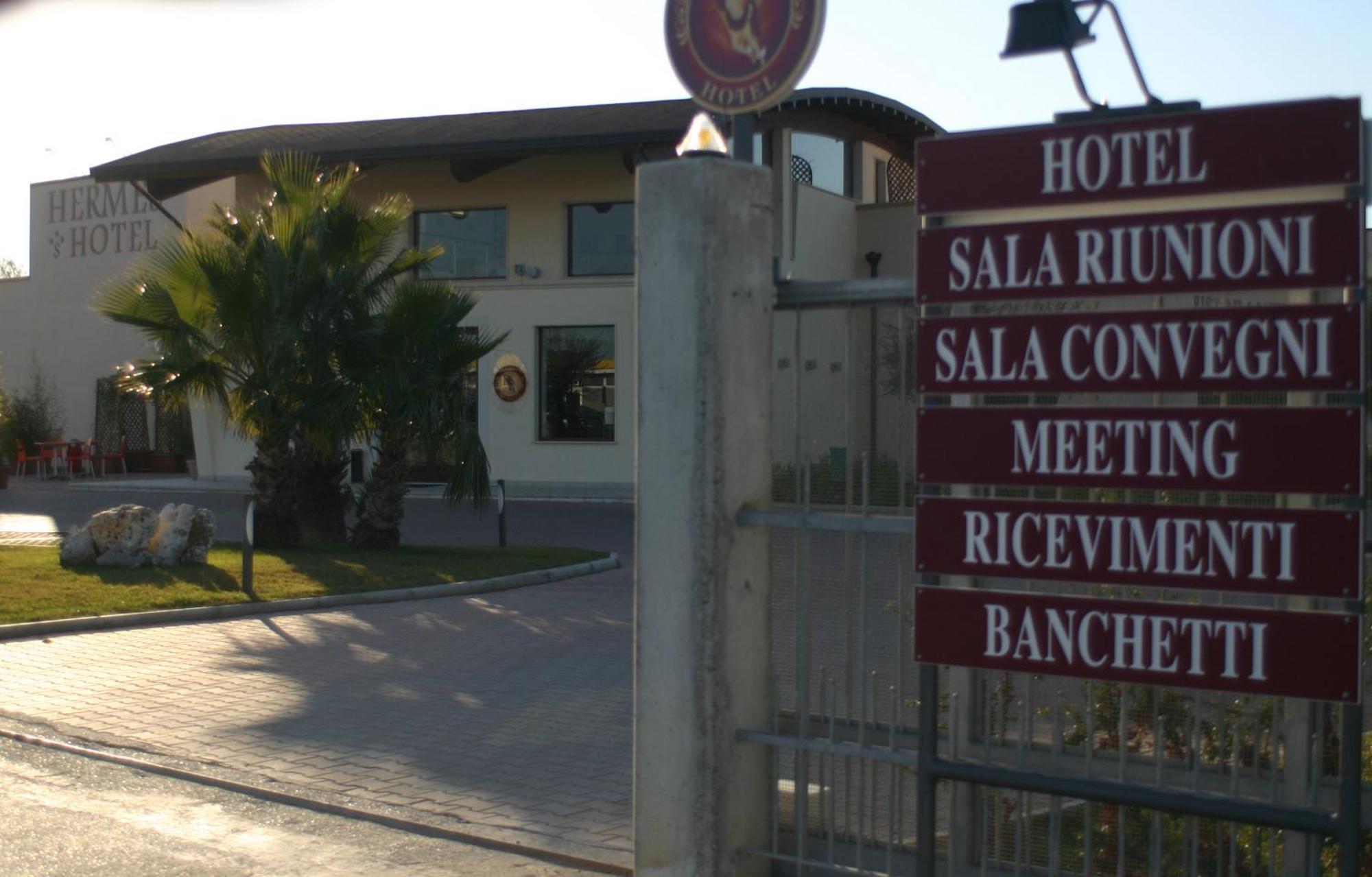 Hermes Hotel Policoro Zewnętrze zdjęcie